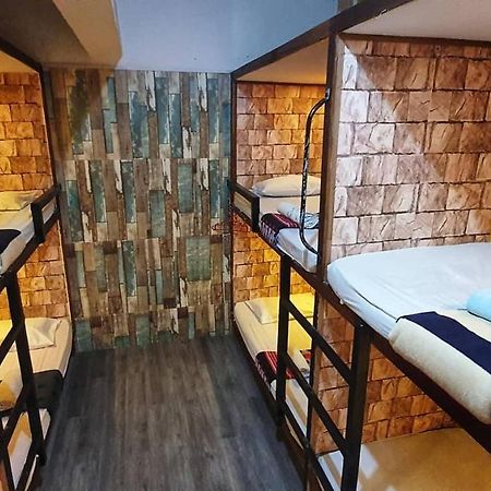 Escape Backpackers Kk Hostel Kota Kinabalu Kültér fotó