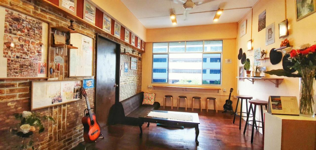 Escape Backpackers Kk Hostel Kota Kinabalu Kültér fotó