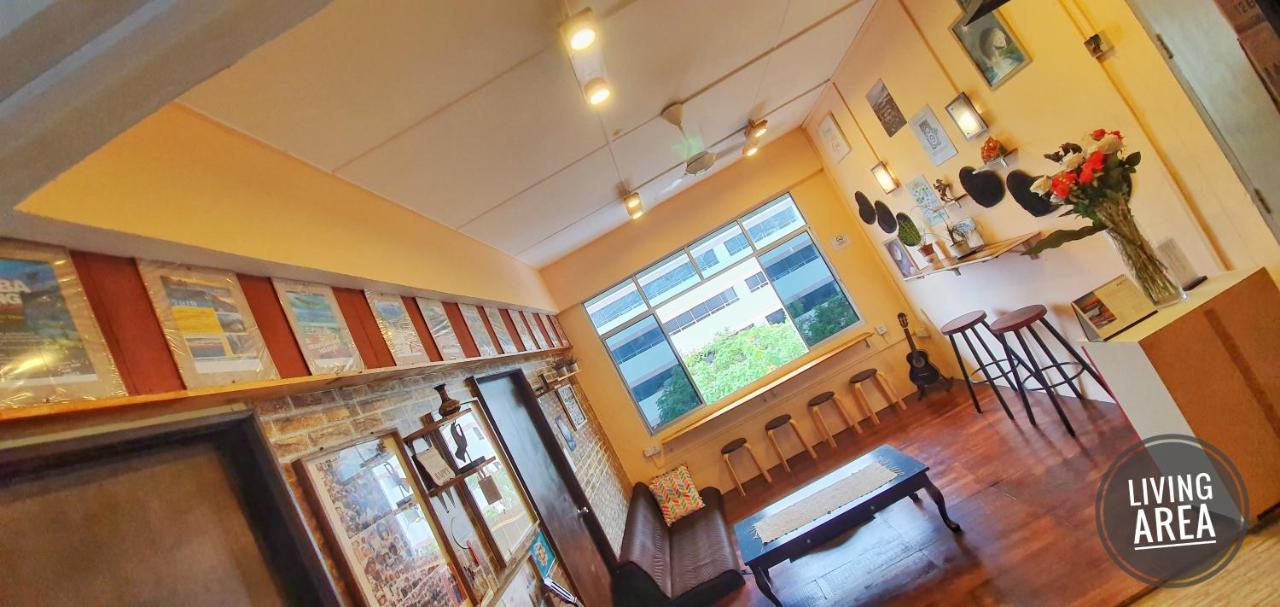 Escape Backpackers Kk Hostel Kota Kinabalu Kültér fotó