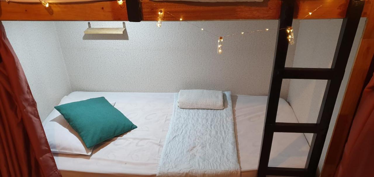 Escape Backpackers Kk Hostel Kota Kinabalu Kültér fotó